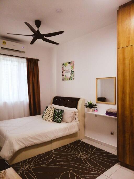 Homestay Casa Nur Iman @Adelia Kajang Exterior foto